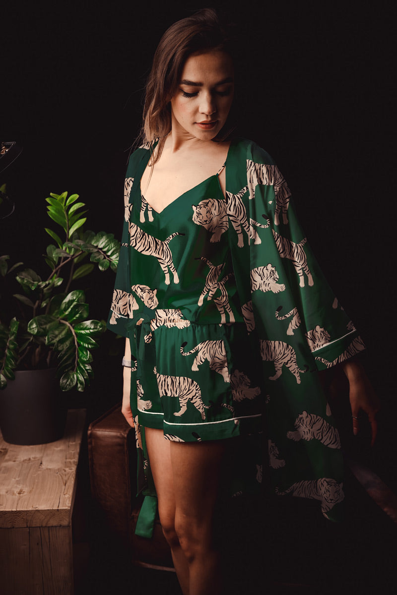 Short Robe